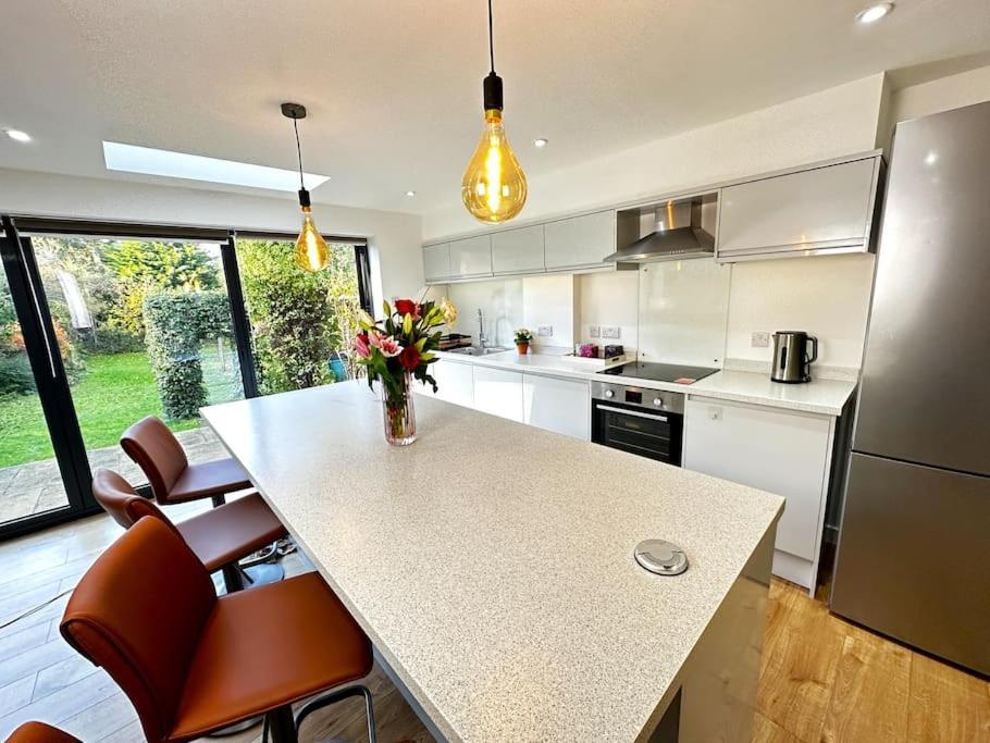 Hutchcomb Villa, 4 Bed Luxury House,Oxford+Parking Exterior photo